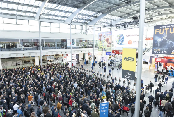 Die Bauma 2025 hat in München, Deutschland, begonnen | Quangong Machinery Co., Ltd. – Die vollautomatische Anlage Zenith ZN2000-2 demonstriert einen neuen Höhepunkt der intelligenten Fertigung