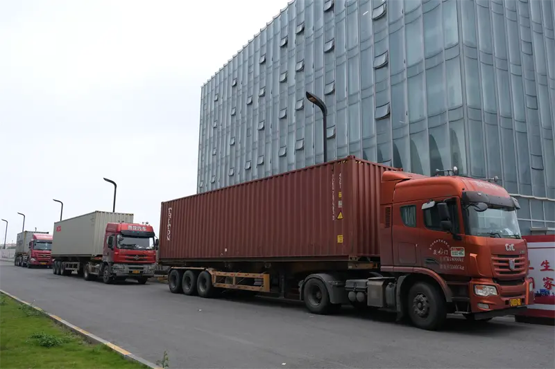 QGM-Ziegeleimaschinen werden in den Nahen Osten geliefert und helfen dem regionalen Bauwesen, einen neuen Sprung nach vorne zu machen