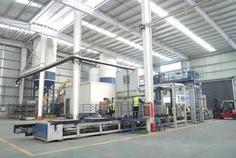 Automatische Pflastersteinmaschine für Südostasien | Effiziente Lösungen für die Produktion von Betonpflastersteinen