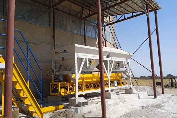 Automatische Blockherstellungsmaschine QT6 in Armenien, seit 2022